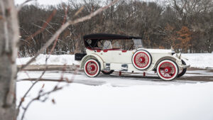1918 Roamer Model C-6-54 4-passenger Touring