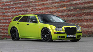 2015 HplusB Chrysler 300C CRD Touring